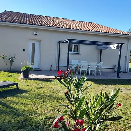 Maison Petit Ion Jean Mi Et Flo Ferienhaus